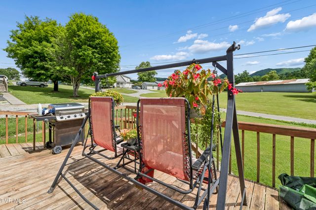 1401 Charity Hill Road, Elizabethton, TN 37643
