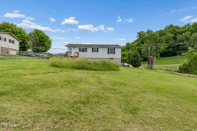 1401 Charity Hill Road, Elizabethton, TN 37643