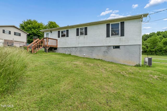 1401 Charity Hill Road, Elizabethton, TN 37643
