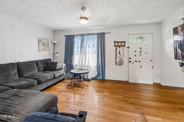 1401 Charity Hill Road, Elizabethton, TN 37643