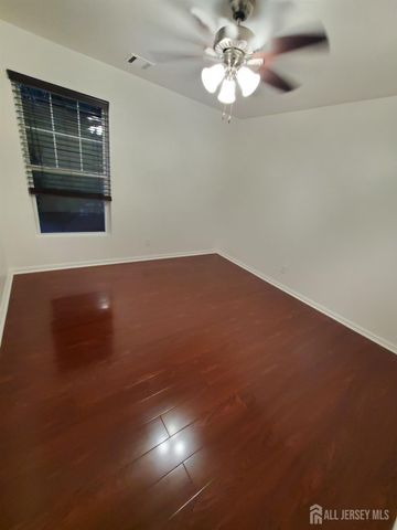 748 New Durham Road, Edison, NJ 08817