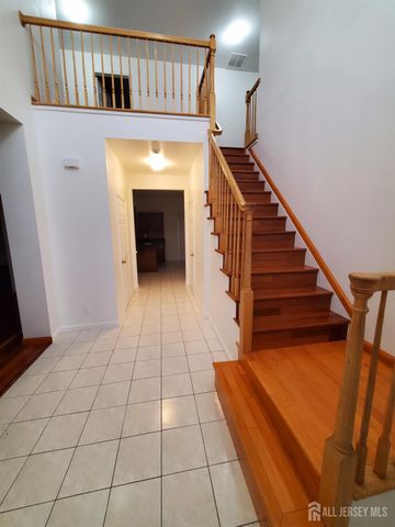 748 New Durham Road, Edison, NJ 08817