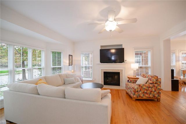 308 Walt Whitman AVE, Newport News, VA 23606