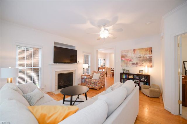 308 Walt Whitman AVE, Newport News, VA 23606