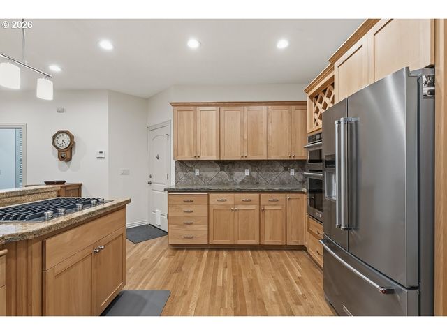 8941 Sw 171ST Ave, Beaverton, OR 97007