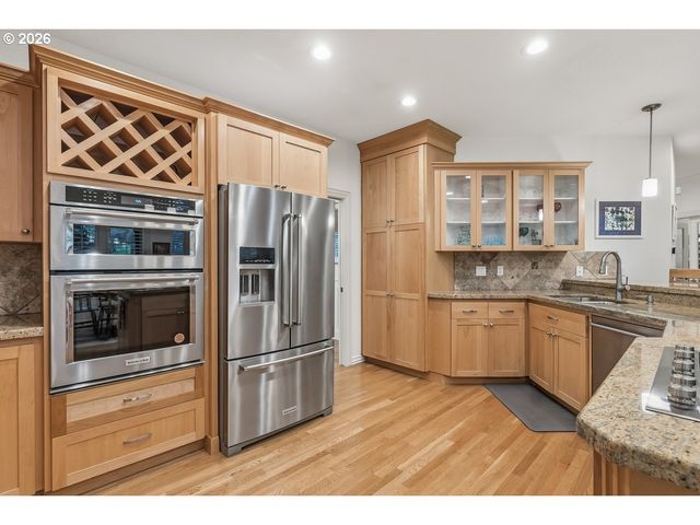 8941 Sw 171ST Ave, Beaverton, OR 97007