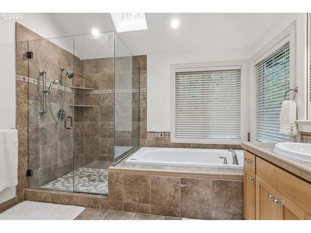 8941 Sw 171ST Ave, Beaverton, OR 97007