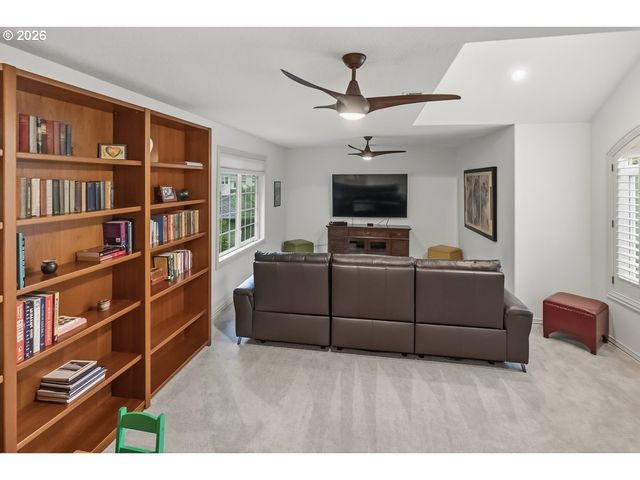 8941 Sw 171ST Ave, Beaverton, OR 97007