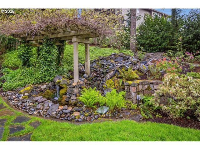 8941 Sw 171ST Ave, Beaverton, OR 97007