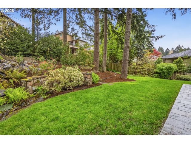 8941 Sw 171ST Ave, Beaverton, OR 97007