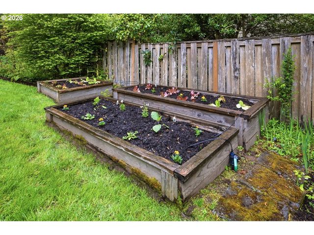 8941 Sw 171ST Ave, Beaverton, OR 97007