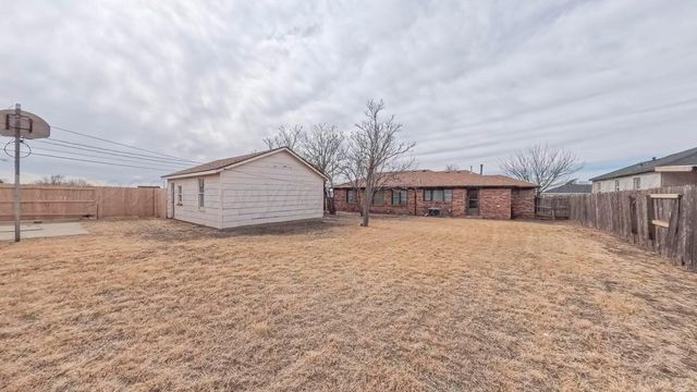 300 N Bryan Street, Borger, TX 79007