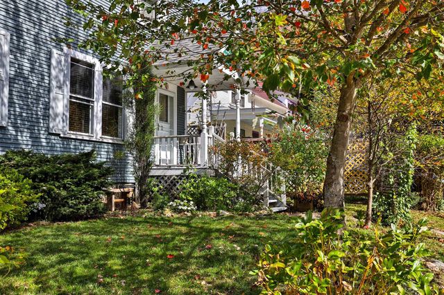 109 Park Row, Rochester, VT 05767