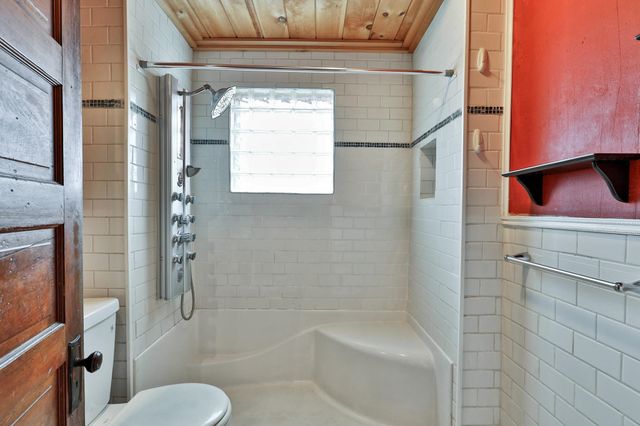 109 Park Row, Rochester, VT 05767