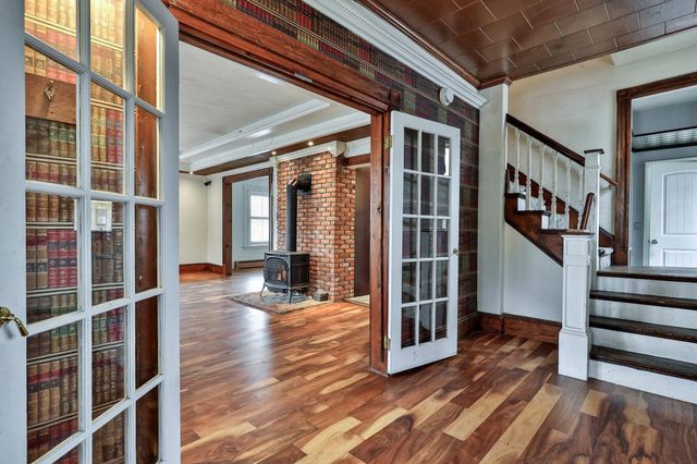 109 Park Row, Rochester, VT 05767