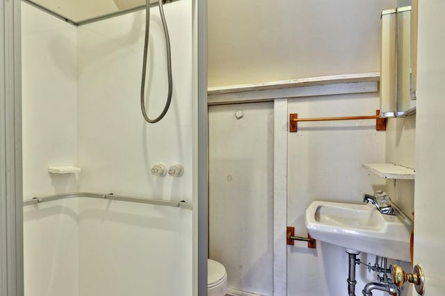 109 Park Row, Rochester, VT 05767