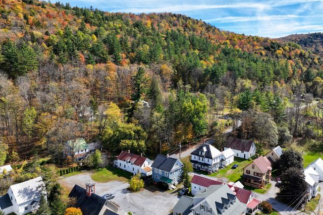 109 Park Row, Rochester, VT 05767