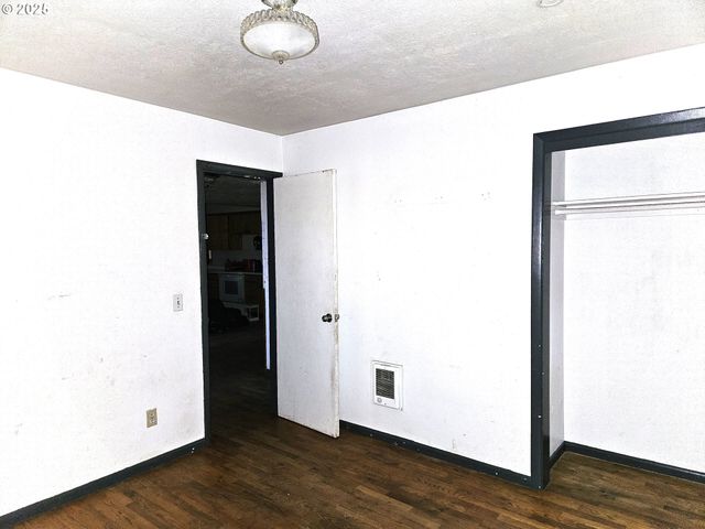 902 N Parkway Ave, Battle Ground, WA 98604