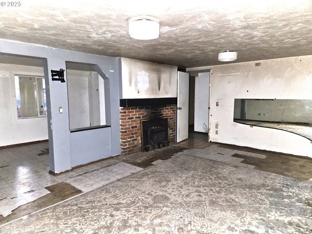 902 N Parkway Ave, Battle Ground, WA 98604