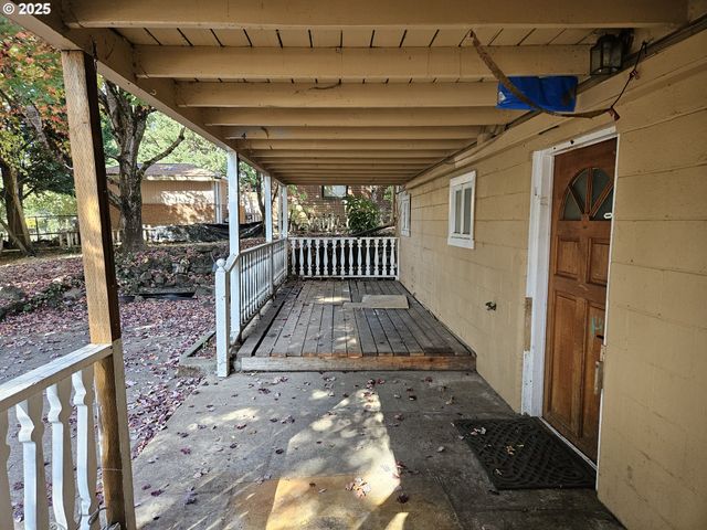 902 N Parkway Ave, Battle Ground, WA 98604