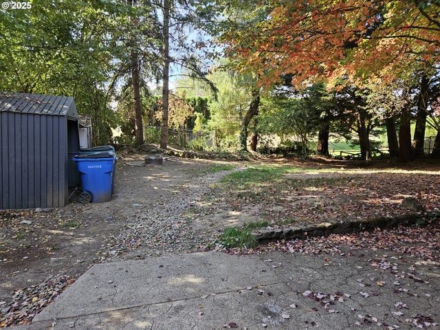 902 N Parkway Ave, Battle Ground, WA 98604