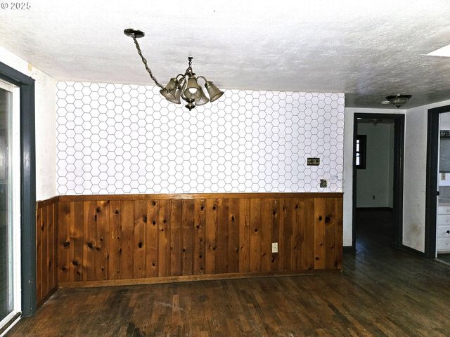 902 N Parkway Ave, Battle Ground, WA 98604