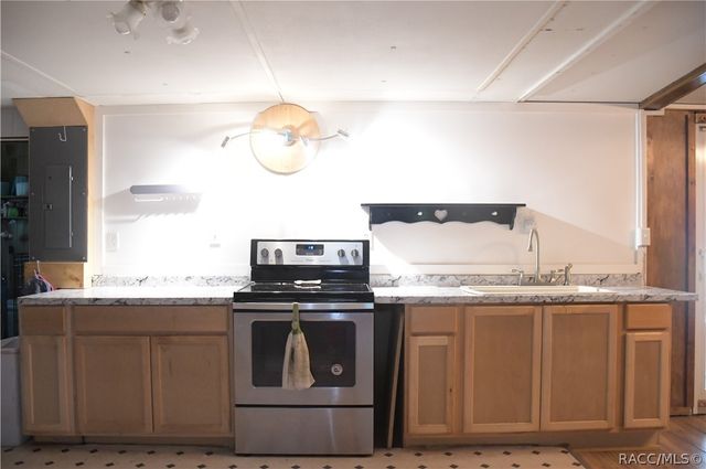 5719 S Tena Point, Homosassa, FL 34446