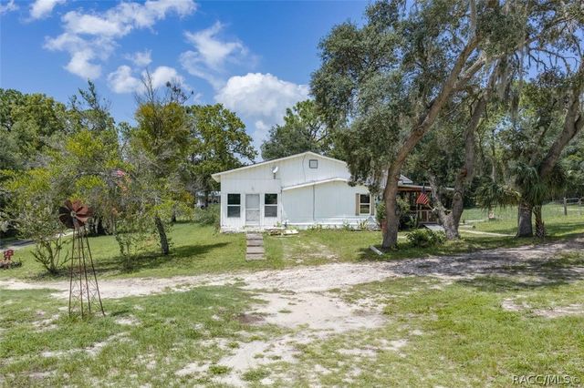 5719 S Tena Point, Homosassa, FL 34446