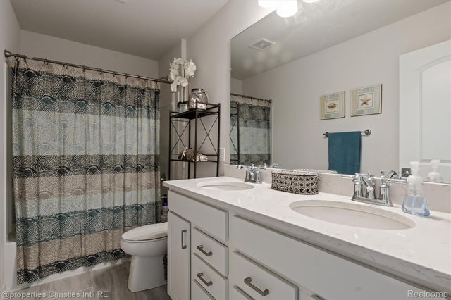 2721 Maize Loop, Saline Township, MI 48176