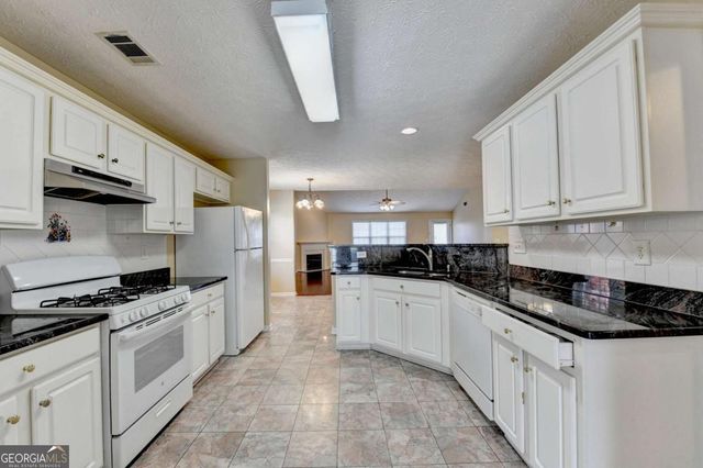 1155 Livery Circle, Lawrenceville, GA 30046