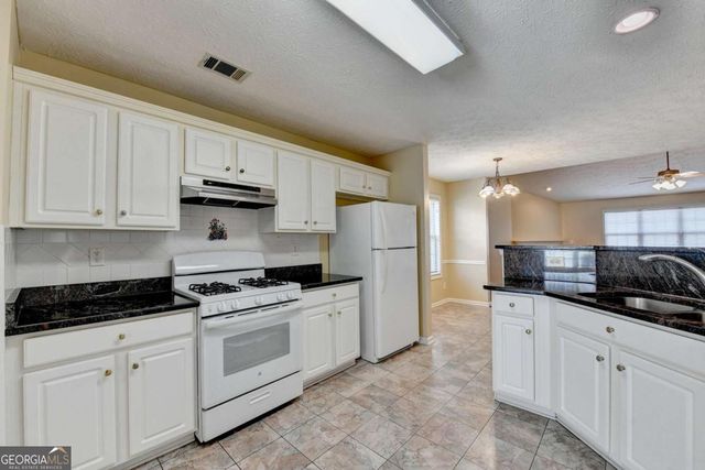 1155 Livery Circle, Lawrenceville, GA 30046