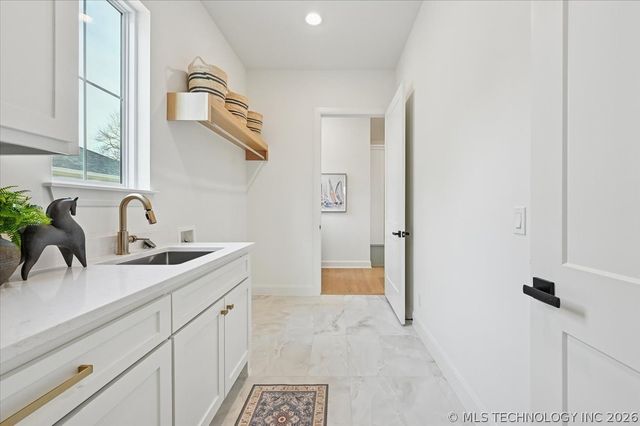 29993 S 567 Road, Afton, OK 74331