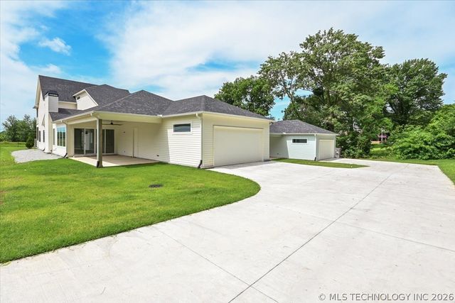 29993 S 567 Road, Afton, OK 74331