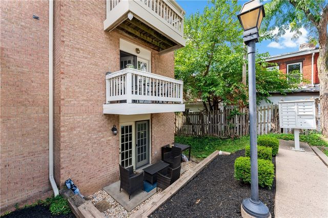 3266 Ward St 3, Oakland, PA 15213