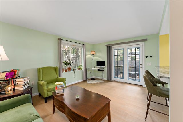 3266 Ward St 3, Oakland, PA 15213