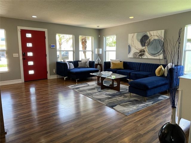 5036 WHISTLING PINES COURT, Wesley Chapel, FL 33545