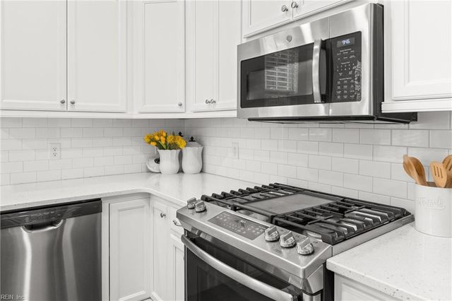 2111 Fieldbrook PL, Suffolk, VA 23434