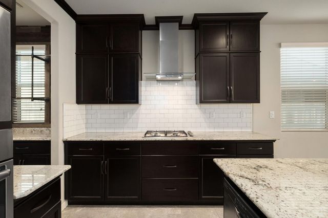 1565 N Kaweah Avenue, Clovis, CA 93619