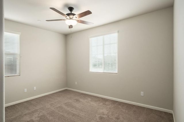 1565 N Kaweah Avenue, Clovis, CA 93619