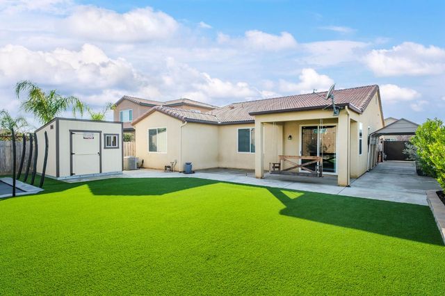 1565 N Kaweah Avenue, Clovis, CA 93619