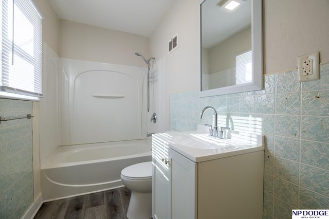 1445 E 11Th Street, Fremont, NE 68025