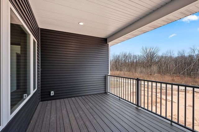 4001 ANTWERP AVENUE, Howard, WI 54313
