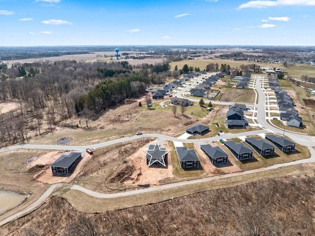 4001 ANTWERP AVENUE, Howard, WI 54313
