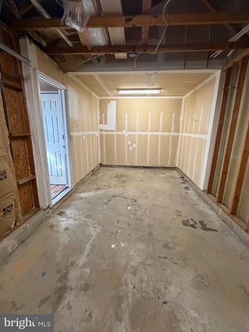64 HIGHMEADOWS, Sicklerville, NJ 08081