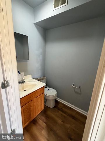 64 HIGHMEADOWS, Sicklerville, NJ 08081