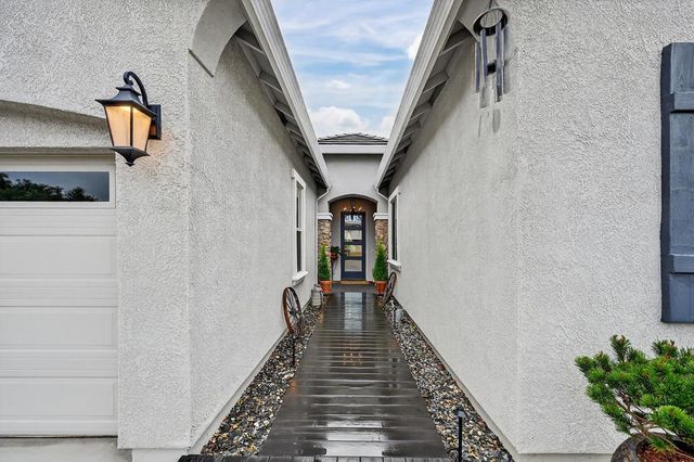 3900 Fenway Cir, Rocklin, CA 95677