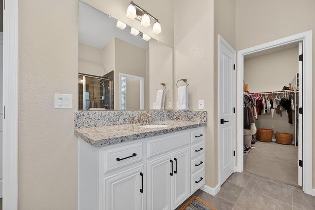 3900 Fenway Cir, Rocklin, CA 95677