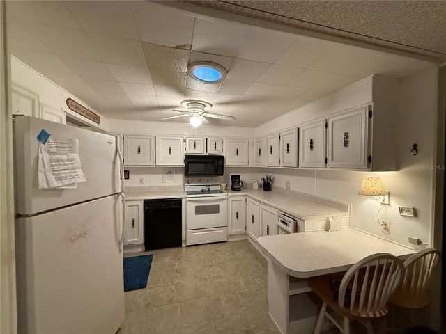 103 N TIMBER TRAIL, Wildwood, FL 34785