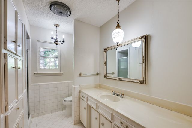 1902 Mossy Oak Street, Arlington, TX 76012