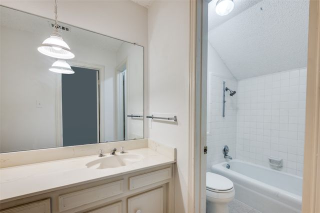 1902 Mossy Oak Street, Arlington, TX 76012